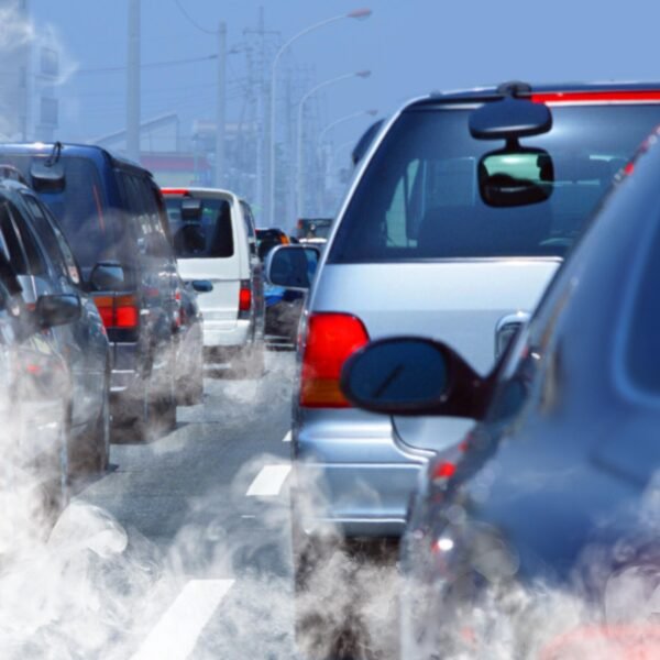 shutterstock_40584751[1] Vehicle Pollution